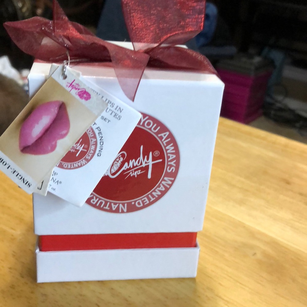 Candy lipz suction lip plumper